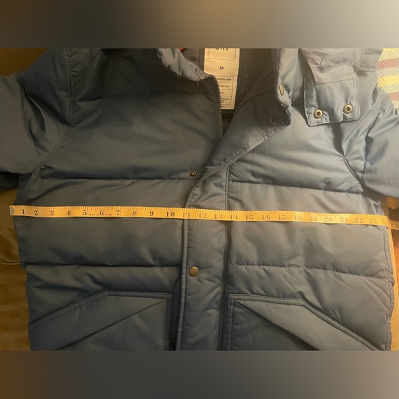 GAP Men’s Hooded Puffer Coat - Picture 6 of 6